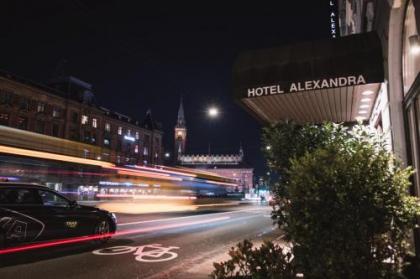 Hotel Alexandra - image 9
