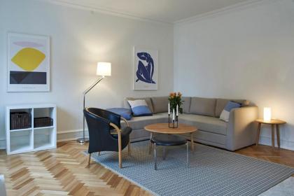 3-bedroom apartment close to Nyhavn and Queen's Palace Amalienborg - image 17
