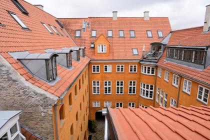 Cozy apartment in Christianshavn Copenhagen - image 10