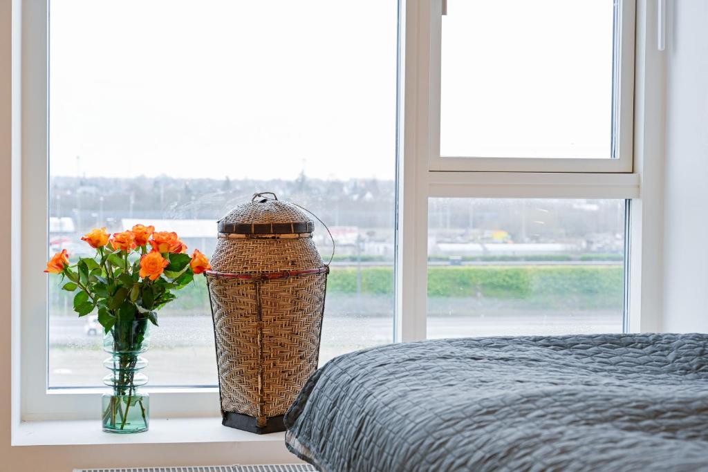 Three-bedroom Apartment with a Balcony in Copenhagen Ørestad near metro station - image 5
