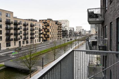 Modern 3-Bedroom Apartment near metro station in Copenhagen Ørestad - image 8