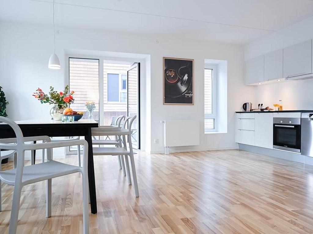 Modern Three-bedroom Apartment next to Royal Arena and Copenhagen Airport - image 4