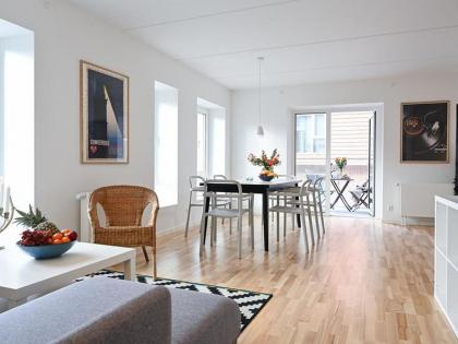 Modern Three-bedroom Apartment next to Royal Arena and Copenhagen Airport - image 8