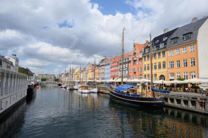 Awesome Three-bedroom apartment near Nyhavn - image 7