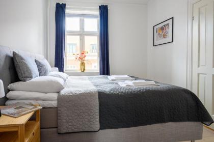 Spacious Three-bedroom Apartment in the Iconic Historical Part of Copenhagen - image 6