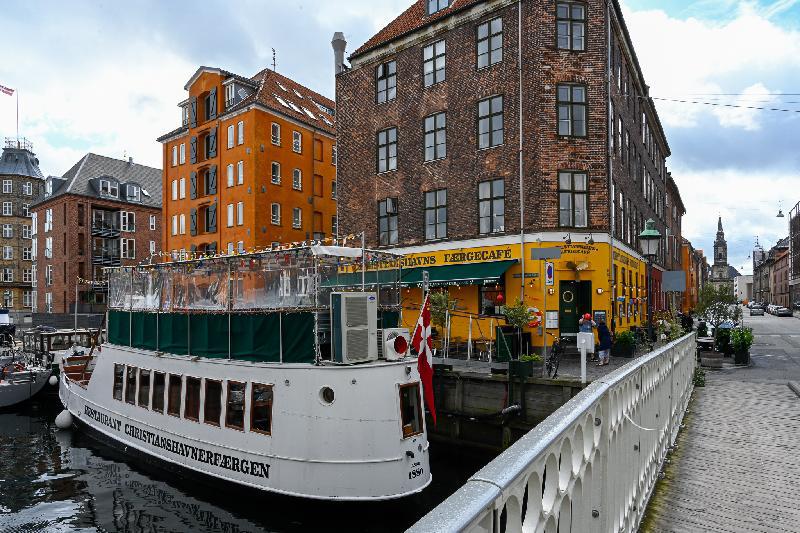 Beautiful 3-bedroom apartment in a lovely neighborhood of Christianshavn - image 2