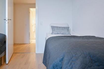 Spacious Modern 3-Bedroom Apartment near metro station in Copenhagen restad - image 5
