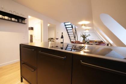 Beautiful penthouse apartment with rooftop terrace - image 13