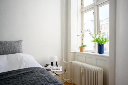 Brilliant Two-bedroom Apartment within walking distance to Nyhavn - image 12