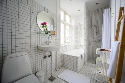 Brilliant Two-bedroom Apartment within walking distance to Nyhavn - image 15