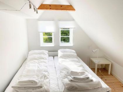Spacious 1-bedroom Apartment in Christianshavn - image 2