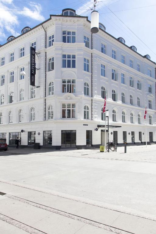Absalon Hotel - main image