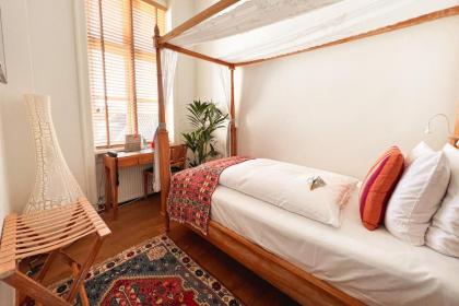 Babette Guldsmeden - image 27