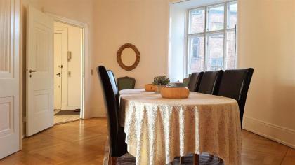 Aaboulevard Apartment - image 1
