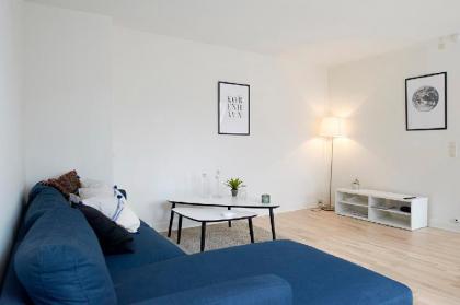 Bright and modern apartment with a rooftop terrace in the center of Copenhagen - image 3
