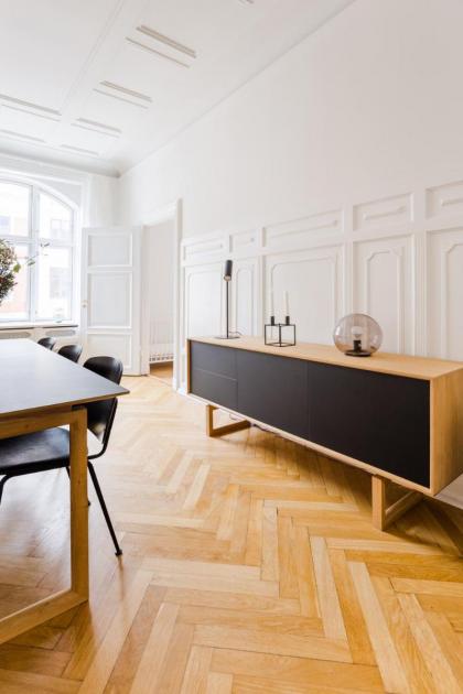 Luxury 3BR Manor Flat 5 min from Tivoli Gardens - image 23