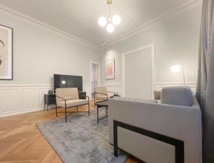 Large Luxury Apt with Canal View in Central CPH City - image 25
