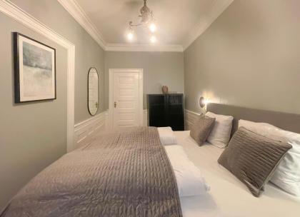 Large Luxury Apt with Canal View in Central CPH City - image 26