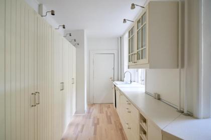 Spacious Tivoli Gardens Apartment w 2 bedrooms - image 23