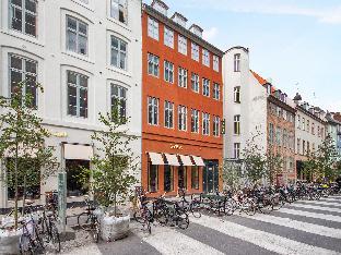 Smaller Luxury Apartment - main image