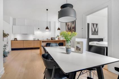 Incredible 134m2 penthouse in the city center - image 24