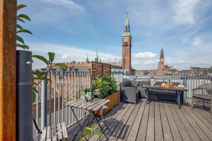 Incredible 134m2 penthouse in the city center - image 29