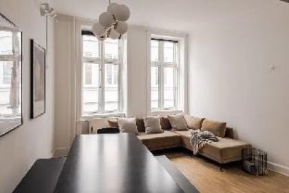 Stylish · Heart of CPH · Next to DK Parliament - image 13