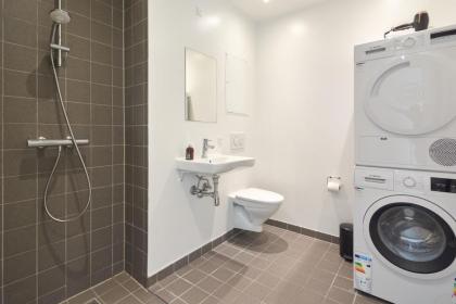 Stylish 2BR w Private Balcony in CPH City Centre - image 21
