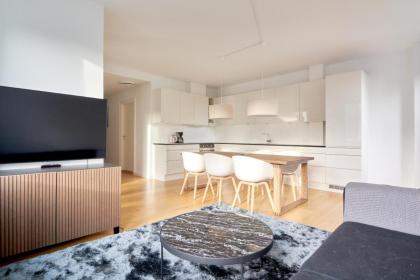 Stylish 2BR w Private Balcony in CPH City Centre - image 27