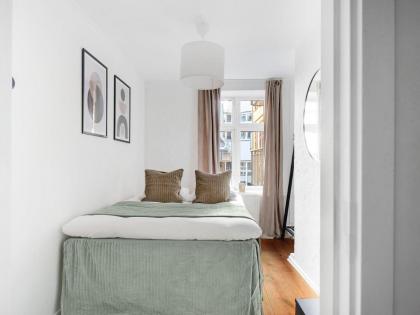 Sanders City - Pleasant Four-Bedroom Apartment In the Lovely Capital - image 24