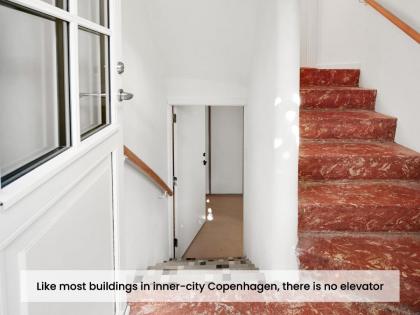 Sanders Charm - Endearing Two-Bedroom Apartment with Shared Garden - image 27