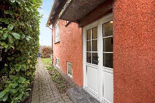 Sanders Nordre Digevej - Amazing 3-Bedroom Apartment with Shared Garden - main image