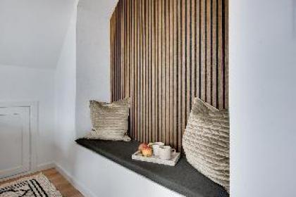 Sanders Nordre Digevej - Amazing 3-Bedroom Apartment with Shared Garden - image 12