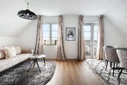 Sanders Nordre Digevej - Amazing 3-Bedroom Apartment with Shared Garden - image 9
