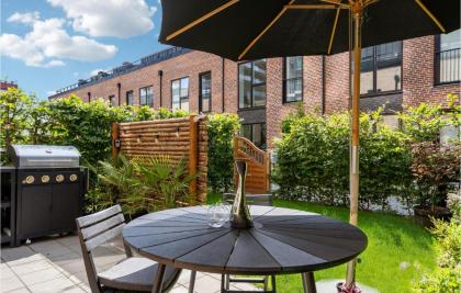 Beautiful Home In Kbenhavn S With Wifi And 4 Bedrooms - image 21