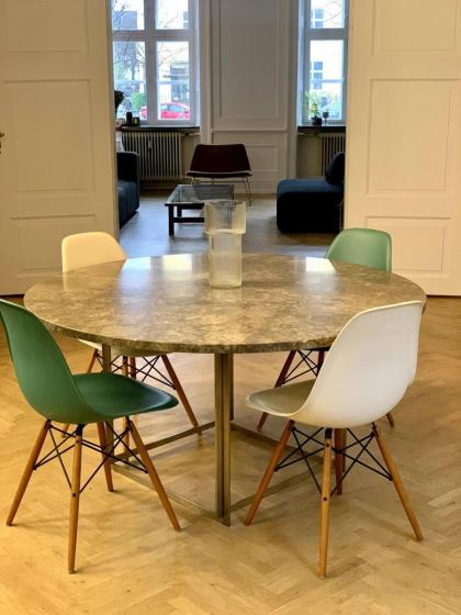 Christianshavn Canalside Luxury Apartment - image 30