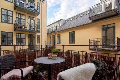 Nordic style top location balcon - image 29