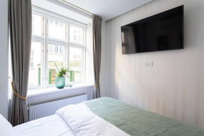 Extravagant-2 bedrooms-Bronze - image 22