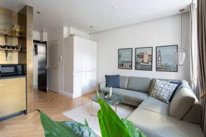 Extravagant-2 bedrooms-Bronze - image 25