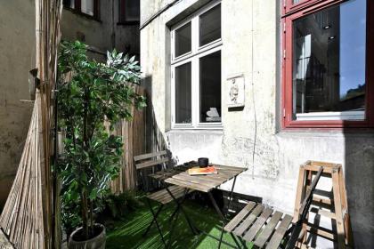 Unique apartment in great location - image 23