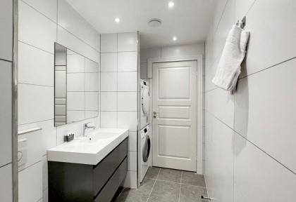 Stylish 3-BR in CPH City - image 22