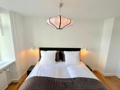 Spacious Apartment • Near the Harbour - image 22